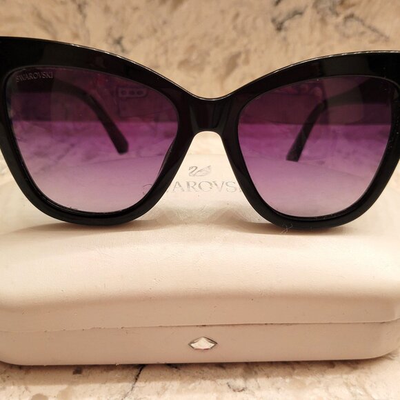 Swarovski Official Sunglasses SK 157 01B Crystal Black Frames Purple Lenses Cat - Picture 1 of 16